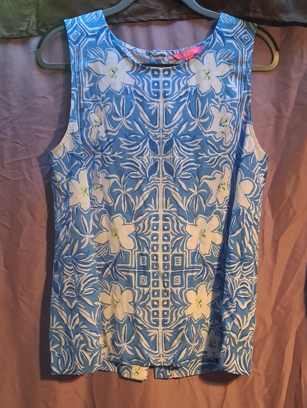 Lilly Pulitzer Blue and White Floral Tank Top Size Large